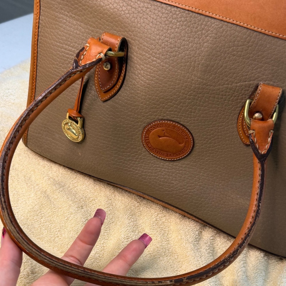 Dooney & Bourke Vintage All Weather Leather Satchel Taupe Tan USA A3910760 - Picture 15 of 16